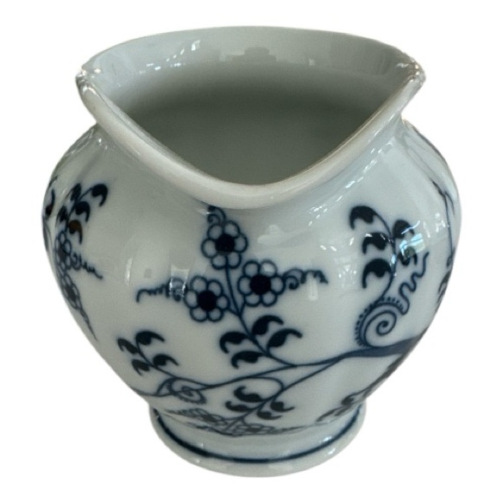 Vintage Blue‎ Danube Japan Creamer - Picture 2 of 6